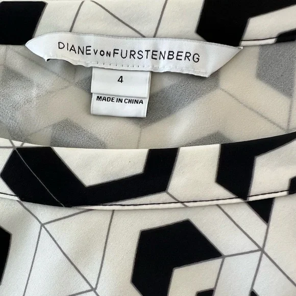 DVF Iconic Silk Wrap Midi Dress Chain Print Luxe 4 - Picture 6 of 15